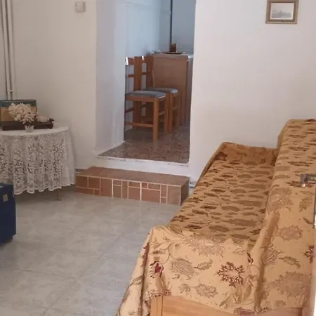 Roula Apartment *